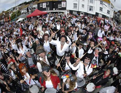 Pirates in Hastings