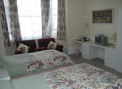 Twin Bedroom