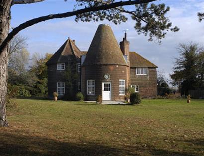 Pekes  Manor,sussex,lewes,golden cross,self-cater