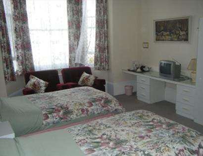 Twin Bedroom