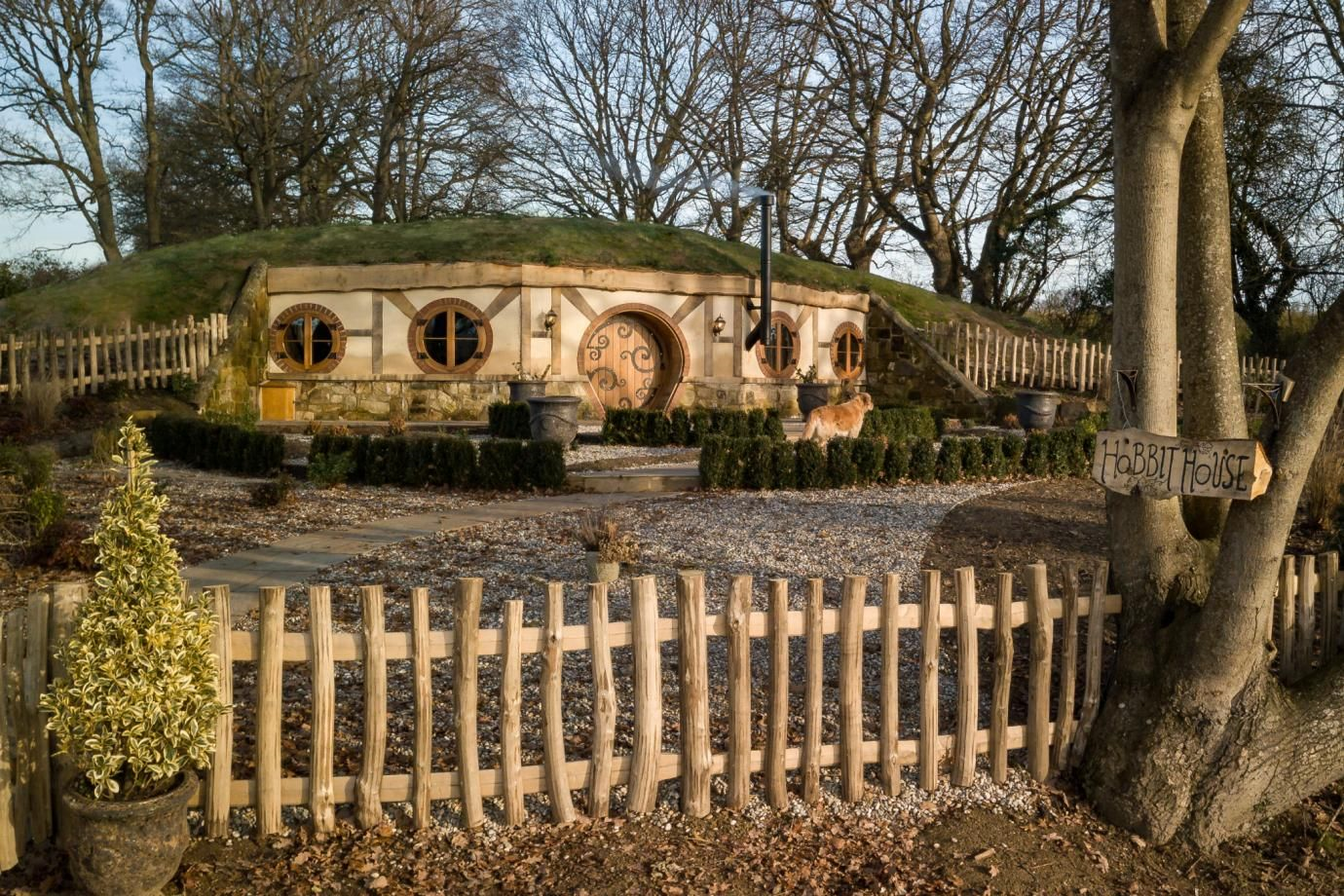 hobbit house at oastbrook vineyard